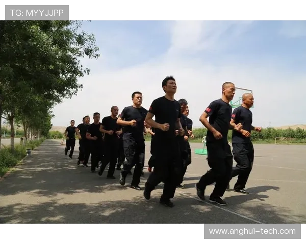 西安篮球队快攻革新之路:战术创新与团队协作的完美结合 西安篮球队快攻革新之路:战术创新与团队协作的完美结合